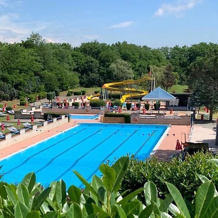 Piscina San Lorenzo Santhià Kültér fotó