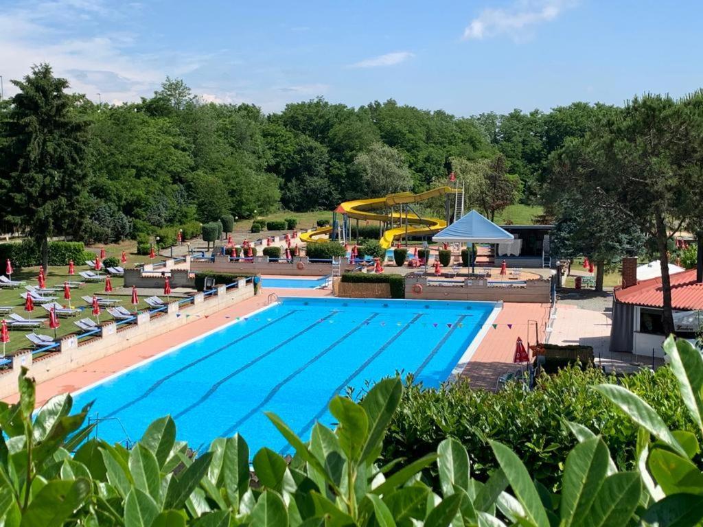 Piscina San Lorenzo Santhià Kültér fotó